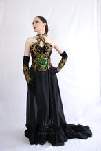 Load image into Gallery viewer, Green Blue Iridescent Latex 'Oculus Draconis' Filigree Belt