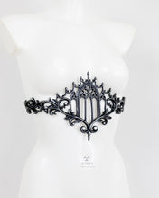 Load image into Gallery viewer, Fenêtre Gothique Belt