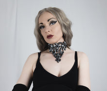 Load image into Gallery viewer, Silver Latex Filigree Choker
