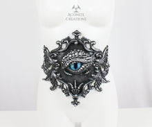 Load image into Gallery viewer, Silver Latex &#39;Oculus Draconis&#39; Filigree Belt

